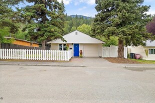 2666 Porter Pl in Anchorage, AK - Building Photo