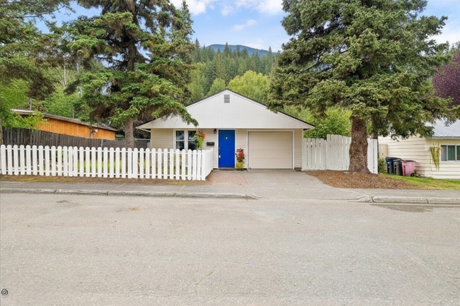 property at 2666 Porter Pl