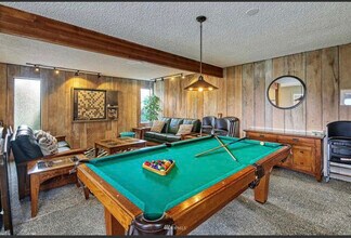 3604 26th Pl W, Unit 202 in Seattle, WA - Building Photo - Building Photo