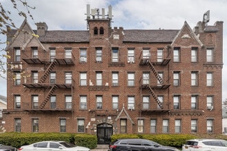 9445 86th Rd in Woodhaven, NY - Building Photo - Building Photo