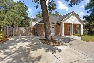 2208 McLeod St in Pensacola, FL - Building Photo - Building Photo