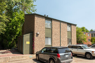 1920 Canyon Blvd in Boulder, CO - Foto de edificio - Building Photo