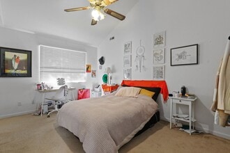 925 16th St in Boulder, CO - Building Photo - Building Photo