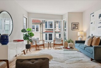 1250 Clay St, Unit 301 in San Francisco, CA - Building Photo - Building Photo