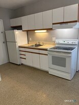 344 Washington Ave in Waterbury, CT - Building Photo