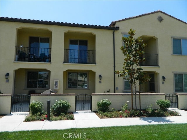 2845 E Berry Loop Privado