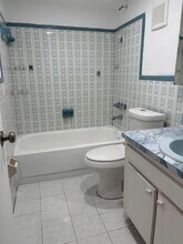 6625 W 4th Ave in Hialeah, FL - Building Photo - Building Photo