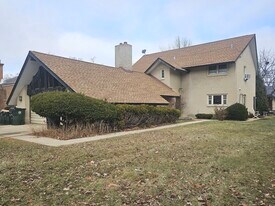 863 N Northwest Hwy in Park Ridge, IL - Building Photo