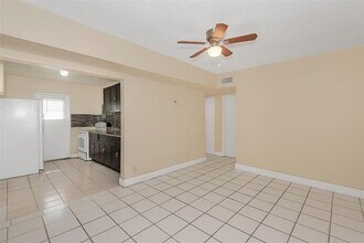 416 NW 19th Ave in Fort Lauderdale, FL - Building Photo - Building Photo