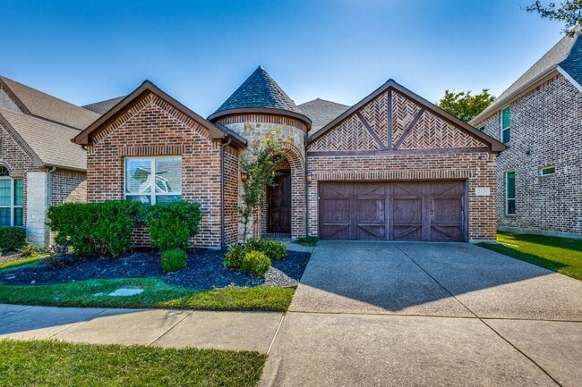 property at 2329 Chadwick Ln