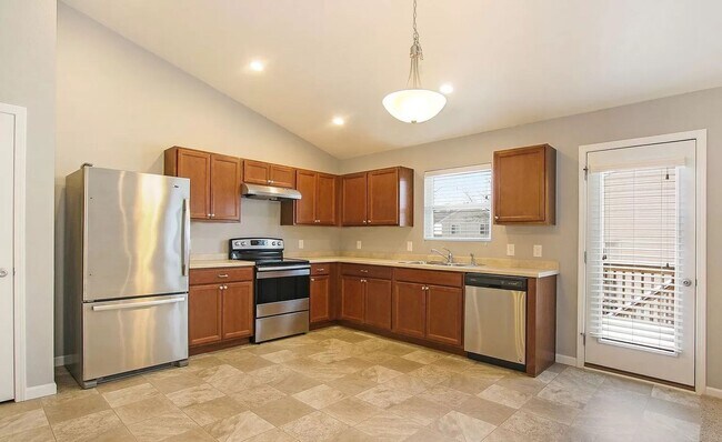 11237 Meadow Wood Cir in Greenville, MI - Building Photo - Building Photo