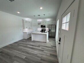 4604 Bricker St in Houston, TX - Building Photo - Building Photo