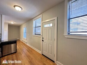 4426 N Wolcott Ave, Unit J05W in Chicago, IL - Foto de edificio - Building Photo