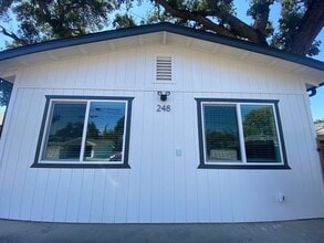 246 16th St in Paso Robles, CA - Building Photo - Building Photo