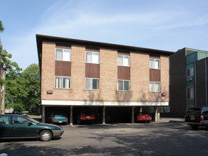 521 Walnut in Ann Arbor, MI - Building Photo - Building Photo