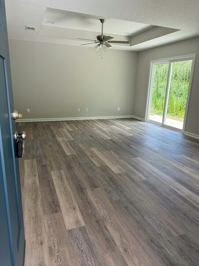 239 Crown Cir in Brunswick, GA - Building Photo - Building Photo