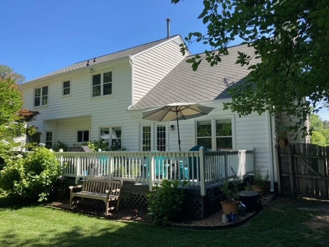 117 Runaway Ln in Yorktown, VA - Building Photo - Building Photo