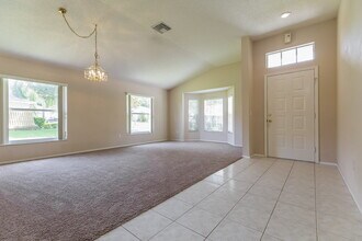 3038 Beaver Pond Trail in Valrico, FL - Building Photo - Building Photo