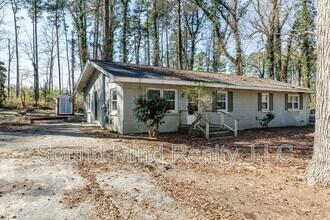 717 Woodland Rd in Raleigh, NC - Building Photo - Building Photo