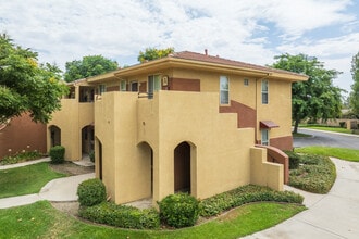 Redwood Terrace in Fontana, CA - Building Photo - Primary Photo