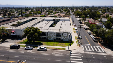 7755 Laurel Canyon Blvd in North Hollywood, CA - Building Photo - Building Photo