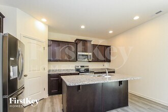 5704 Beaver Pond Tl in Winston-Salem, NC - Foto de edificio - Building Photo