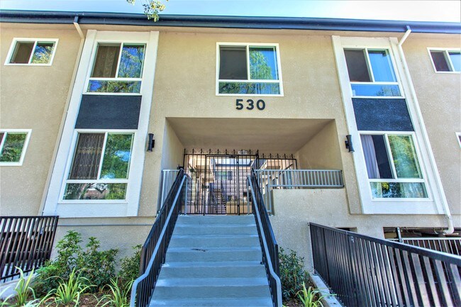 Palm Glen in Glendale, CA - Foto de edificio - Primary Photo
