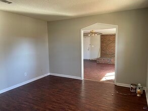 110 Lockwood Dr in Warner Robins, GA - Building Photo - Building Photo