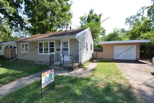 617 E Baltimore St in Wilmington, IL - Building Photo