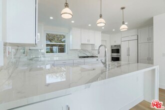 7263 Birdview Ave in Malibu, CA - Building Photo - Building Photo