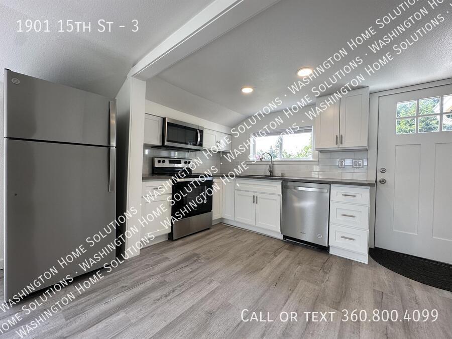 1901 15th St-Unit -3 in Bremerton, WA - Building Photo
