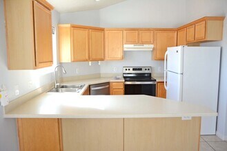 1411 S 1020 W in Orem, UT - Foto de edificio - Building Photo