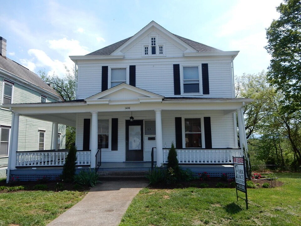 1416 Campbell Ave SW in Roanoke, VA - Building Photo