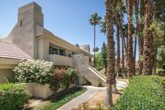 Candlewood Villas I and II in Cathedral City, CA - Foto de edificio - Building Photo