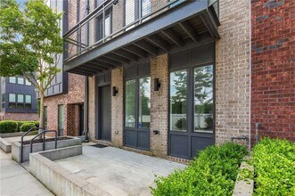 1225 Chelsea Cir NW in Atlanta, GA - Building Photo - Building Photo