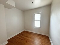 3658 W George St, Unit 1F in Chicago, IL - Building Photo - Building Photo