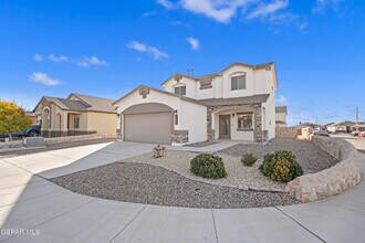 13900 Villa Vista Ave in Horizon City, TX - Building Photo - Building Photo