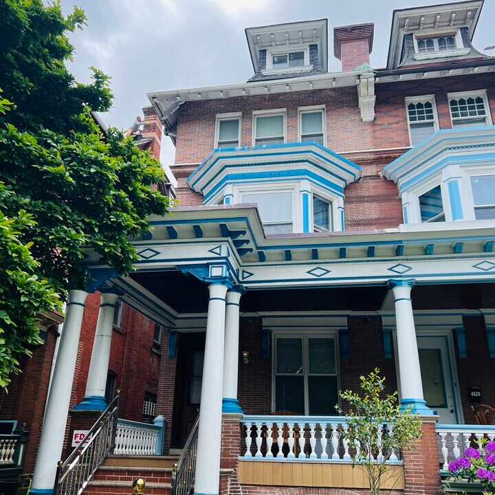4618 Spruce St, Unit 2 in Philadelphia, PA - Foto de edificio