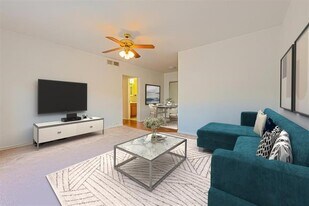 2161 NE 68th St in Fort Lauderdale, FL - Building Photo