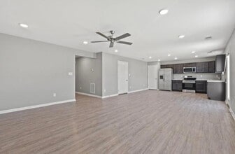 301 Krauss Dr in Nicholasville, KY - Building Photo - Building Photo