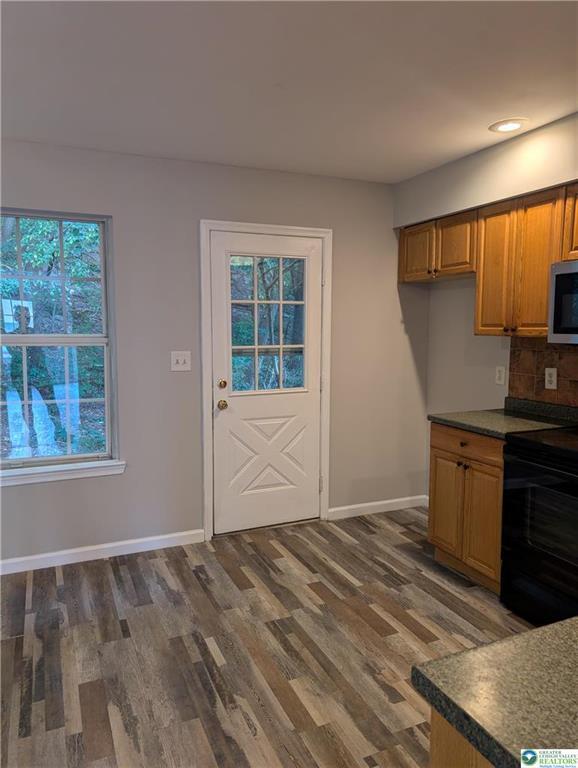 property at 2918 Rhonda Ln
