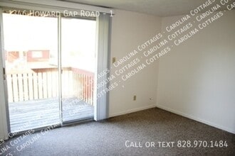 1346 Howard Gap Rd in Hendersonville, NC - Building Photo - Building Photo