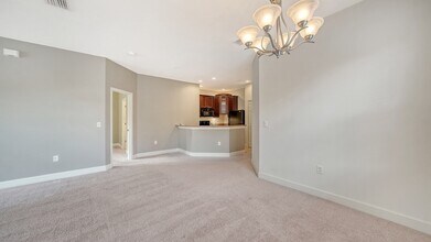 3671 Parkridge Cir in Sarasota, FL - Building Photo - Building Photo