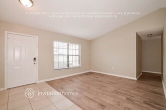 2174 E Gloria Dr in Deltona, FL - Foto de edificio - Building Photo