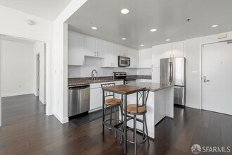 250 King St in San Francisco, CA - Building Photo - Building Photo