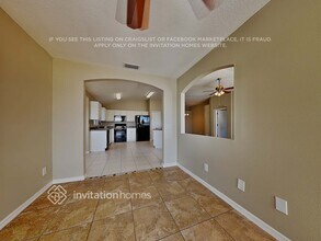 8414 Canterbury Lake Blvd, Unit 1 in Tampa, FL - Foto de edificio - Building Photo