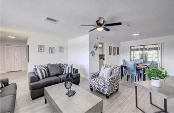 543 SE Greenway Terrace in Port St. Lucie, FL - Building Photo - Building Photo