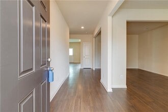 410 Winter Chase in Pendergrass, GA - Foto de edificio - Building Photo