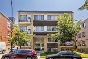 700 du Mont-Cassin in Montréal, QC - Building Photo