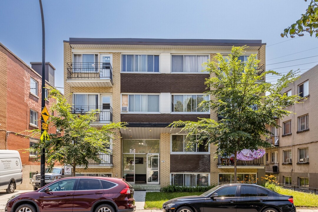 700 du Mont-Cassin in Montréal, QC - Building Photo